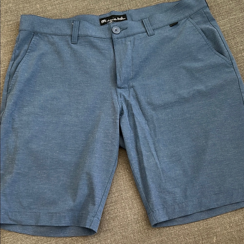 Travis Mathew Beck Shorts in Size 34